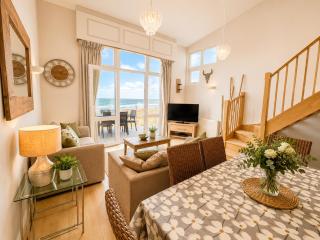 Family Coastal Retreat - Ocean Views - Private Balcony - Westward Ho! - 2