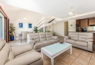 Unit 9 Viewcrest 3 Bedroom 24 Viewland Drive - 0