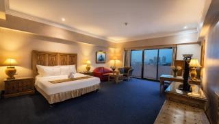 Sunlake Waterfront Resort & Convention - 4