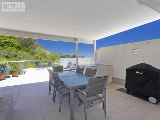 Panorama 200 Apartment 6 Upper Hastings Street 70 - 3