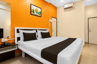 Collection O Dagdu Seth Ganpati Crossway Formerly Malwade Motels - 9
