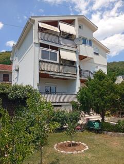 Apartman Dragon 1 pogled na more ,200 metara od plaže , besplatan parking i Wifi - 2