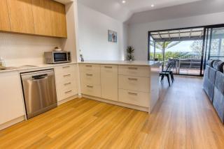 Beachfront Lagoon Retreat - Port Geographe - 3