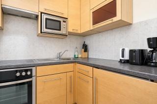 3 Elegant Apartments - Ideal for Short & Long Stays - 7