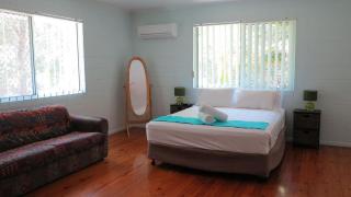 Lanas Cottage - 3