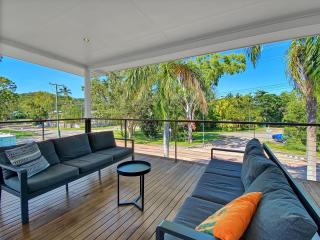 The Deck on Picnic - 0