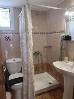 Etheras Guesthouse Fanari - 8