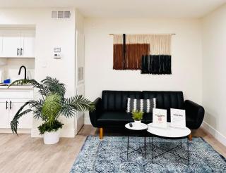 Modern 1BR Condo near Las Vegas Strip with Master Suite & Full Kitchen - 0