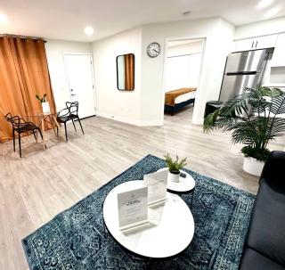 Modern 1BR Condo near Las Vegas Strip with Master Suite & Full Kitchen - 6