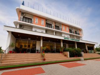 Hotel White Lotus at Ratanpur border - 5