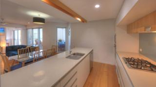 Maggies Beachfront Apartment 6 - 3