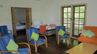 Nelly Bay 47 - 9