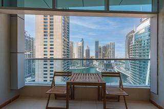 Spacious 2 Bed Apartment With Marina View - 6