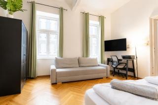5-Min to Danube Stylish 1BR Apt, for Longstays - 9