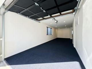Entire Modern Townhouse in Central Auckland - 5