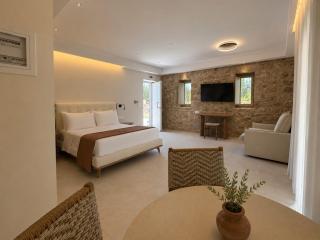 Monolithos Collection - 8