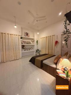 Kailasha Inn-By Safarnama Stays 300mts from Baba Baidyanath Temple - 4