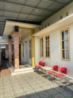 PADANG HOMESTAY ningrum syariah - 4