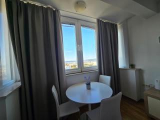 Studio apartment KIKI with a sea view, free WiFi, for 2 persons - 4