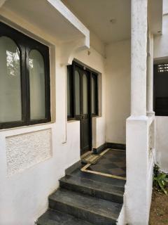 La Petite Boutique Hotel - walk to beach & Minutes from Airport - 1