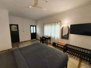 La Petite Boutique Hotel - walk to beach & Minutes from Airport - 4
