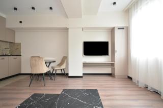 Modern apt near Republic Square by Domel - 1