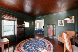 Family-Friendly 3BR Near Downtown Vermilion - 2