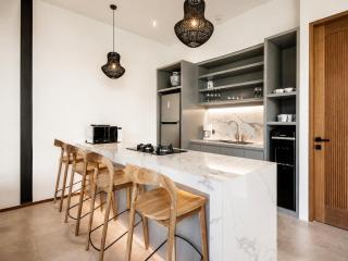 Modern Boho 5BR, 200m to Canggu's Beachfront - 5