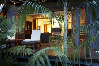 Pure Magnetic Villa 8 - 8