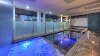 Maggies Beachfront Apartment 8 - 9