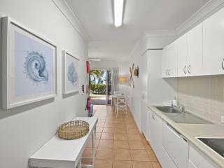 Sails on Horseshoe Apartment 5 - 5