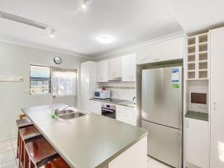 Paradise Apartments 2 - 4