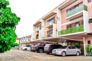Sleek Modern Home in Lifecamp - 2