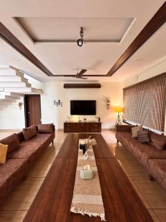 Andaz Royale 4BHK Villa With Private Pool & Garden - 9