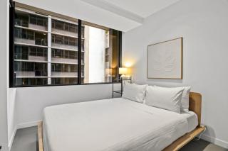 City-View 2-Bed Apartment Melbourne CBD - 2