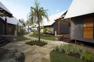 Pure Magnetic Villa 6 - 7