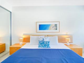 Blue on Blue Studio Room 1322 - 8