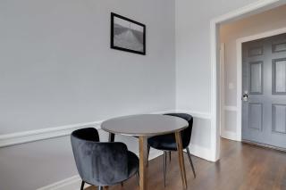 Sojourn Sleek & Stylish Escape - 3