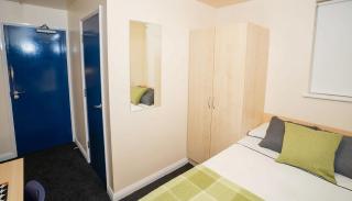 For Students Only Queen's Hospital Close near Birmingham City Centre - 3