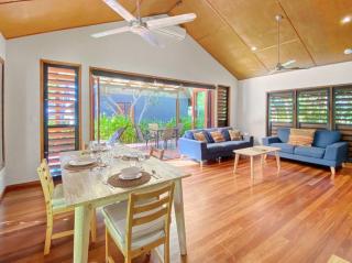 Pure Magnetic Villa 4 - 3