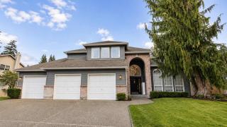 Spacious Pet-friendly 5BR Home in Lynnwood - 5