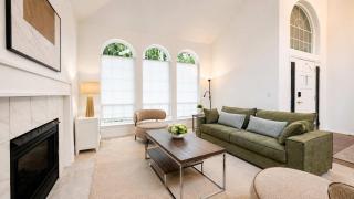 Spacious Pet-friendly 5BR Home in Lynnwood - 2