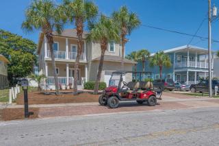 Sandy Retreat Golf Cart & Pool Heat Deals - 4