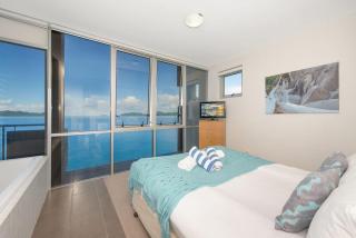 1 Bright Point Apartment 4501 - 2