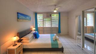Loyang Apartment 2 - 6