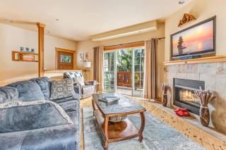 Leavenworth Luxury Condo Fireplace Porch & BBQ - 0