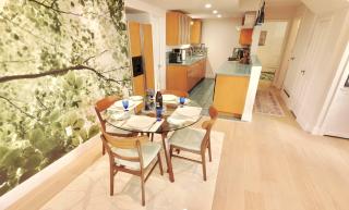 Zooside Garden Apt Sleeps 6 - 2