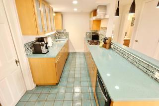 Zooside Garden Apt Sleeps 6 - 1