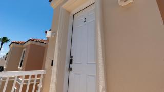 2BR Pool 200 Steps to Beach High Ceilings SPI - 1