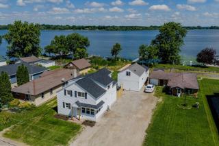 Family Lake House Vacation 4BR 3BA New Renovate - 9